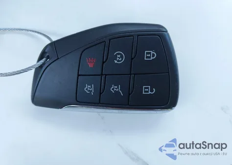 2021 Chevrolet Suburban 2Wd Premier z USA, uszkodzony, nr VIN 1GNSCFKD7MR492702